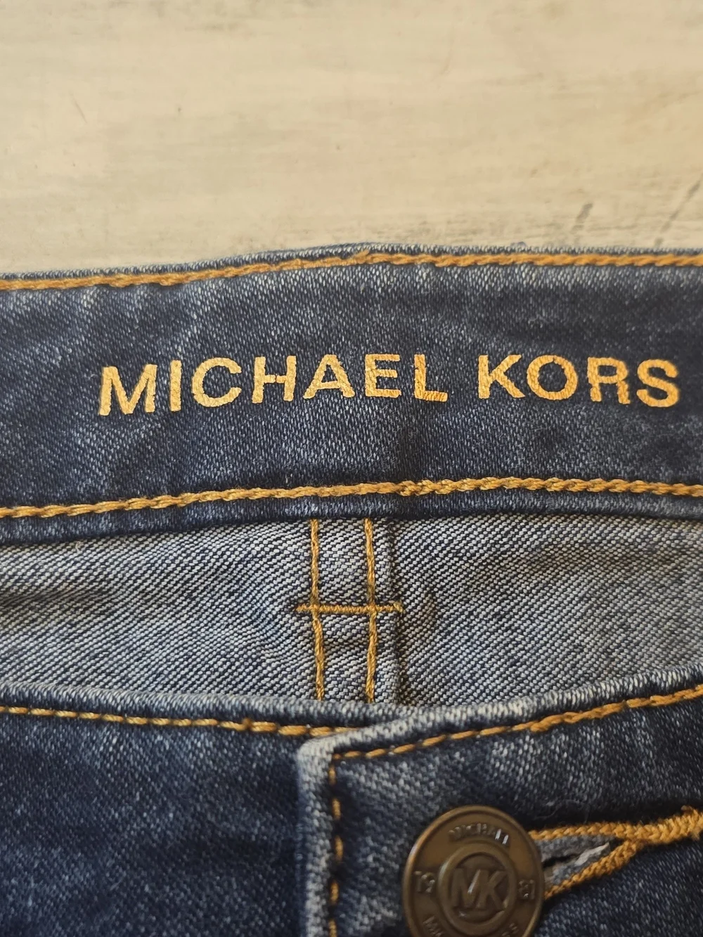 Michael Kors Women's Navy Stretch Denim Shorts sz 8